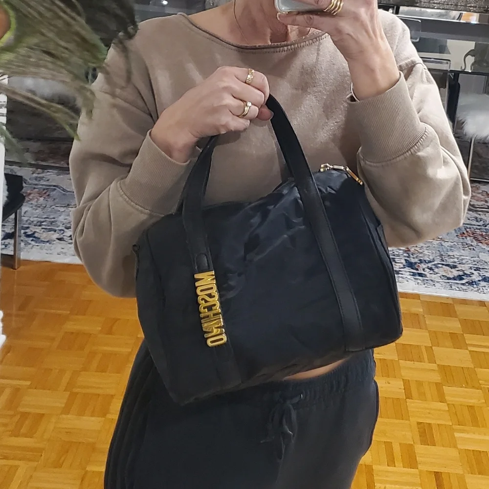 Vintage Moschino Redwall Made in Italy Boston Satchel Bag - Picture 4 of 16